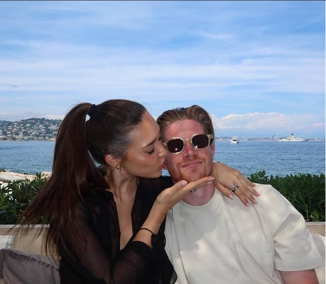 亚博-德布劳内官方宣布表现优异新规，DWG引发争议！引发球迷热议-亚博