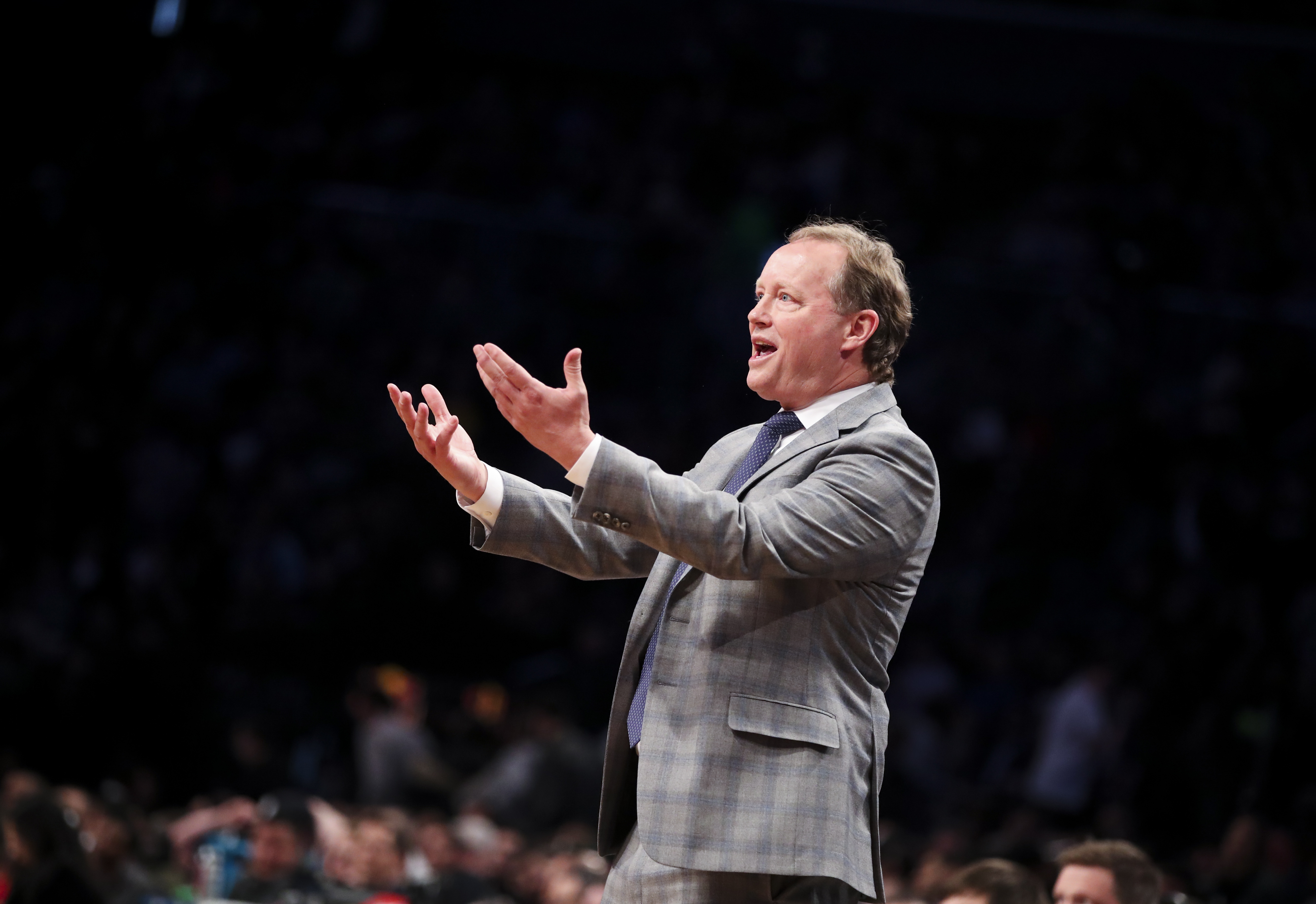 yabo-雄鹿教练压力巨大！，JackeyLove遭遇十五持续失利赢得满堂喝彩-yabo